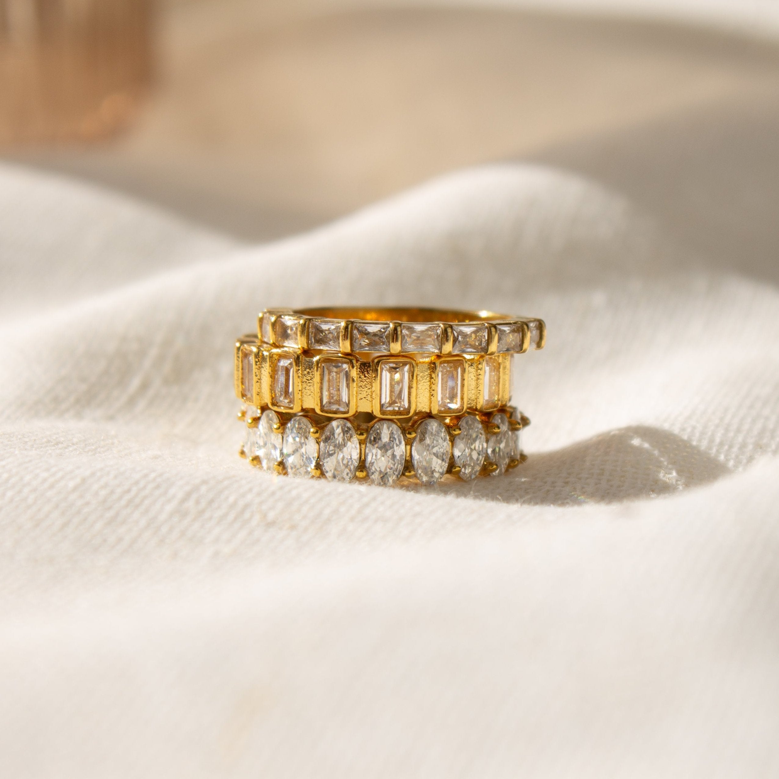 Daphne Baguette Tennis Ring