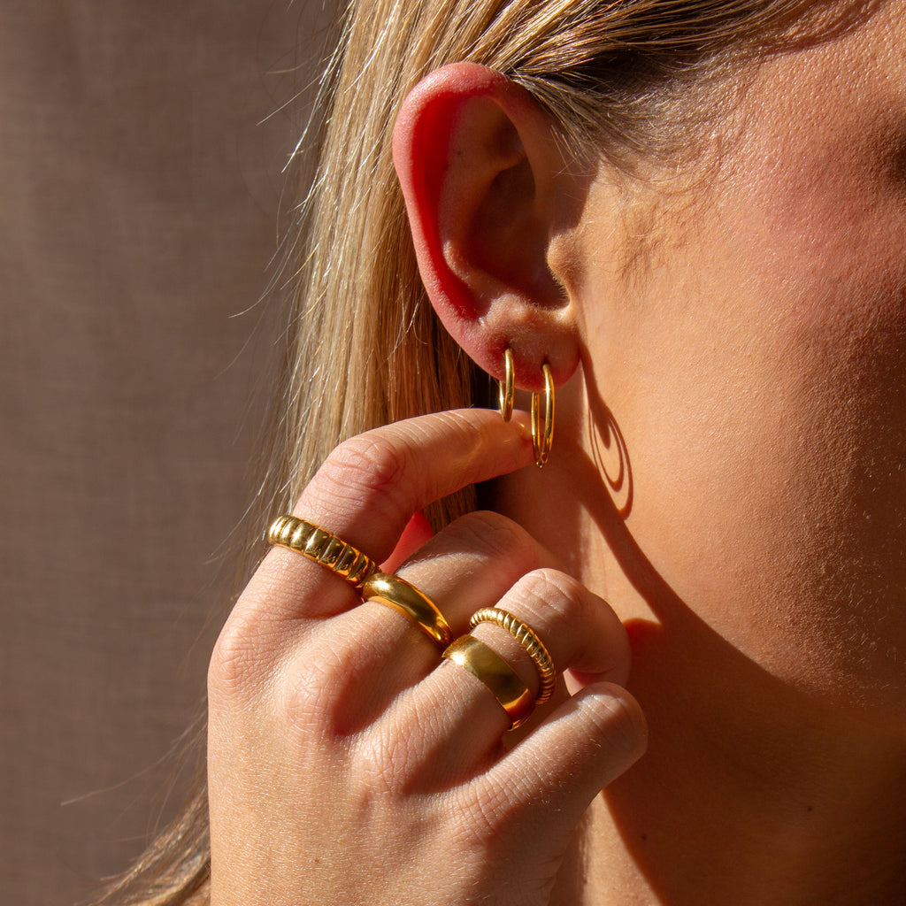 Medium Classic Clicker Hoop Earrings