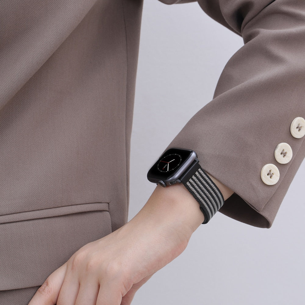 Milanese Apple Watch Strap Series 11/10/9/8/7/6/5/4/ SE / Ultra 1/2/3