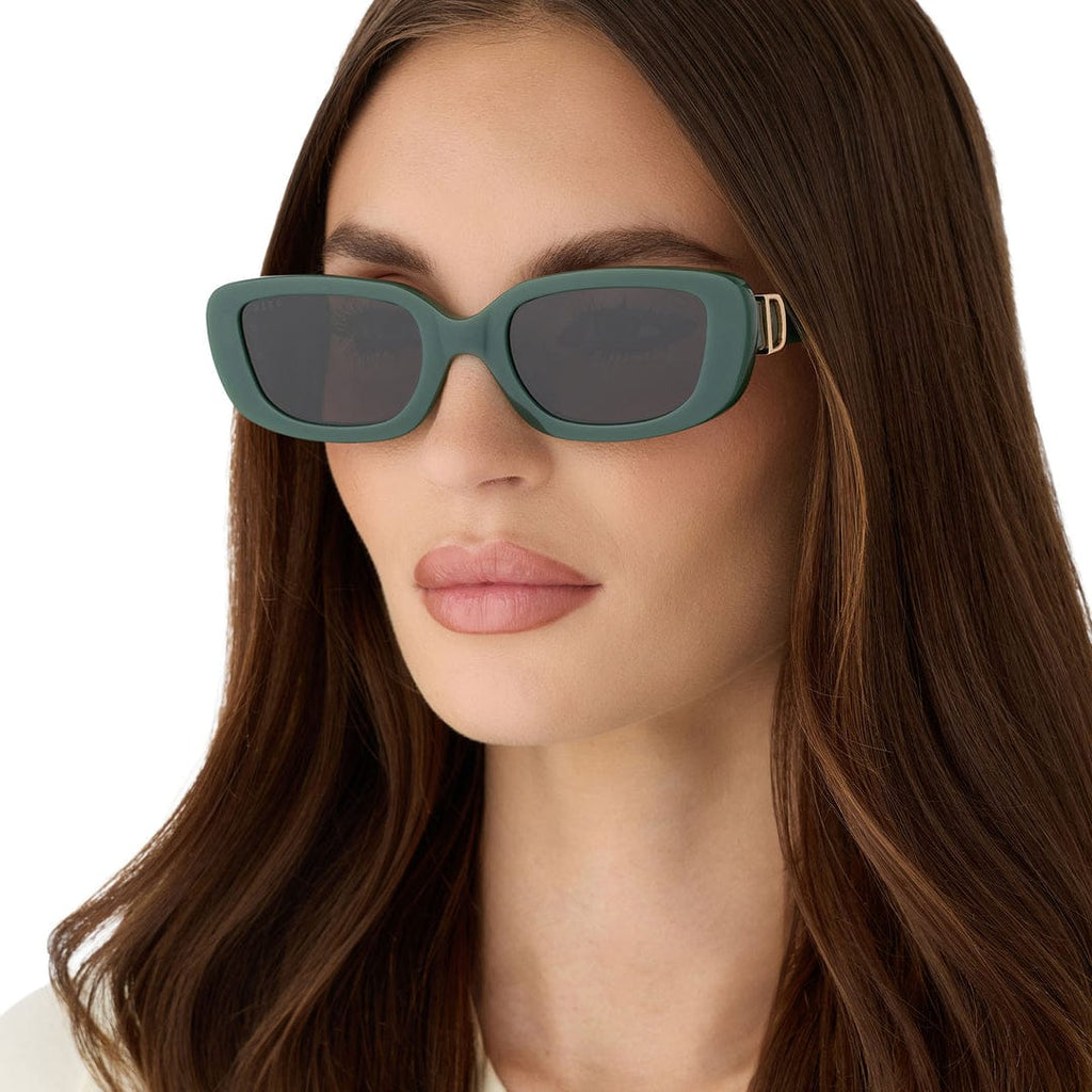 Daphne by DIFF Polarized Sunglasses in Fairway Green on Model